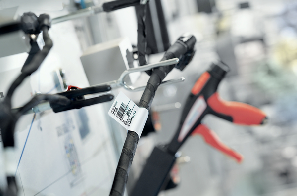 Etiquettes auto-protégées, transfert thermique