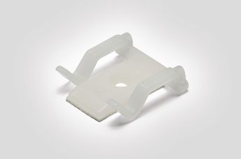 Clips pour le maintien des tubes, câbles et conduits