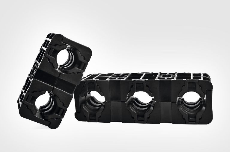 Clips pour câble haute tension