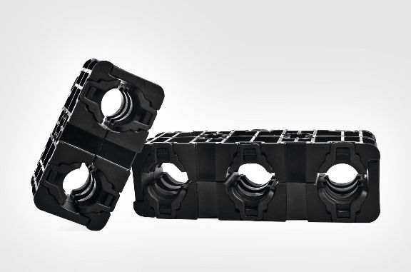 Clips pour câble haute tension