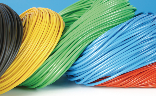 Manchons isolants en PVC en noir, jaune, vert, bleu, rouge et gaines de protection
