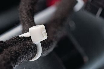 Collier de serrage de la série-T en PA66VO blanc, attache câble résistant au feu