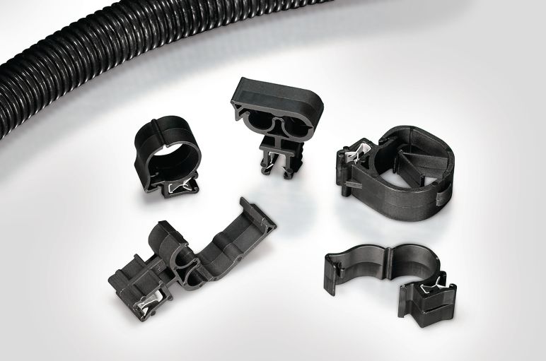 Clips bords de tôle en une et deux parties